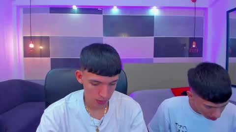 Snapshot of juan_nd_steven chatting on March 2, 12:58 pm JuanSteven online show from March 2, 12:58 pm