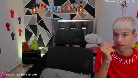JuanSteven online show from June 30, 7:59 pm