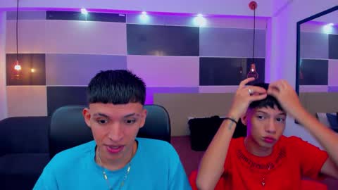 Snapshot of juan_nd_steven chatting on December 31, 4:06 am JuanSteven online show from December 31, 4:06 am