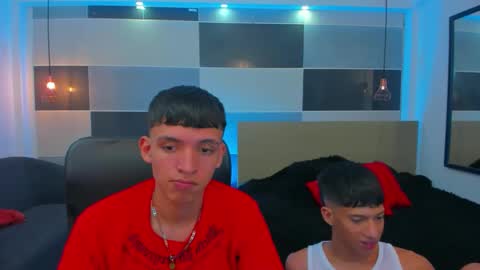 Snapshot of juan_nd_steven chatting on February 6, 4:21 am JuanSteven online show from February 6, 4:21 am