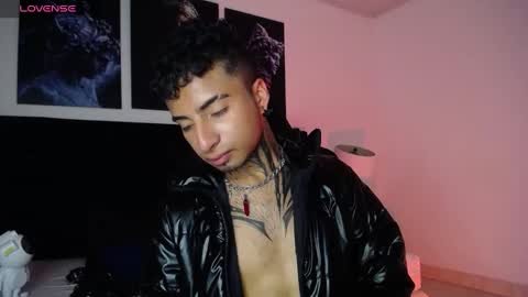 Snapshot of juancamilo66_ chatting on January 28, 3:15 am juancamilo66_ online show from January 28, 3:15 am