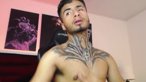 Snapshot of juancamilo66_ chatting on February 19, 6:00 am juancamilo66_ online show from February 19, 6:00 am