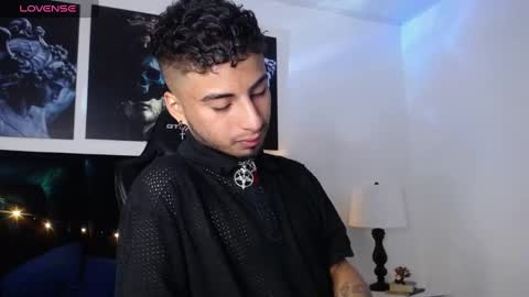 Snapshot of juancamilo66_ chatting on February 10, 4:19 am juancamilo66_ online show from February 10, 4:19 am