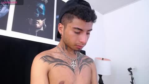 Snapshot of juancamilo66_ chatting on February 2, 6:20 pm juancamilo66_ online show from February 2, 6:20 pm