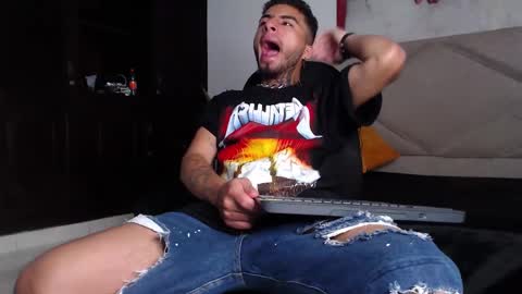 Snapshot of juancamilo66_ chatting on March 4, 3:44 am juancamilo66_ online show from March 4, 3:44 am