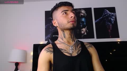 Snapshot of juancamilo66_ chatting on February 10, 5:30 pm juancamilo66_ online show from February 10, 5:30 pm