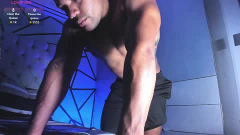 independent model online show from March 22, 4:34 pm