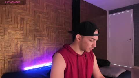Juan David online show from May 6, 1:01 pm