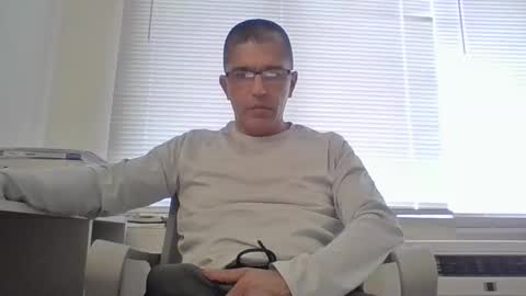 juanearth1 online show from April 27, 11:10 pm