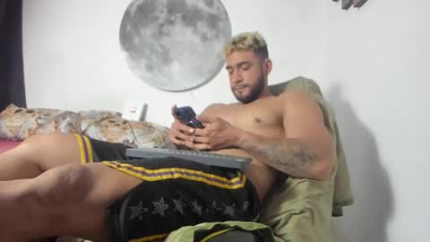 Juanes online show from March 29, 2:01 am