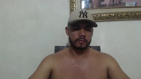 juanfe_style online show from May 1, 9:50 pm
