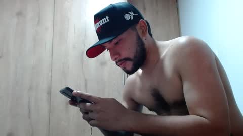 juanferrestrepo1 online show from October 6, 2:16 am