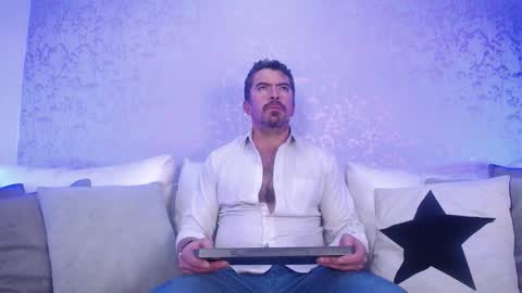 Juan k online show from January 19, 1:13 pm