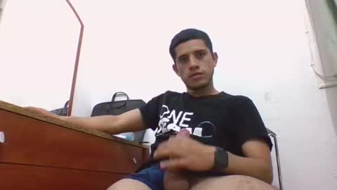 Snapshot of juanperez1999777 chatting on November 1, 9:08 pm juanperez1999777 online show from November 1, 9:08 pm