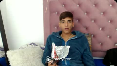 juanse1045panda online show from September 19, 5:41 am