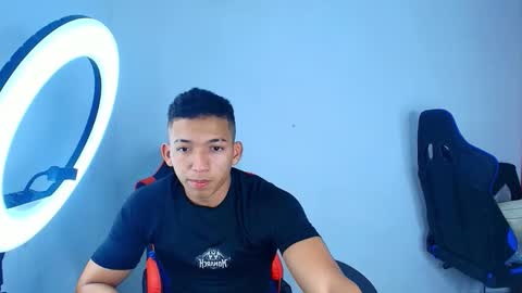 Snapshot of juansw66 chatting on October 14, 6:42 am juansw66 online show from October 14, 6:42 am