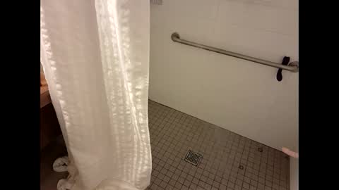 juicystraw online show from October 19, 11:57 am