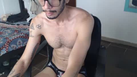 Julfigo online show from June 15, 11:57 am