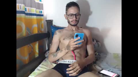 Snapshot of julfigo chatting on October 19, 11:13 am Julfigo online show from October 19, 11:13 am