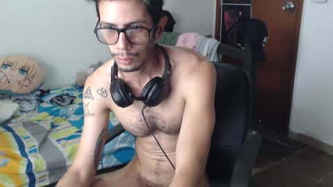 Julfigo online show from August 6, 6:58 pm