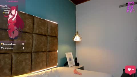 julian_smith21 online show from March 10, 4:35 pm