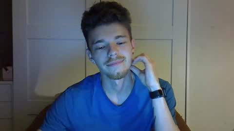 julian_velvet online show from June 28, 7:53 pm