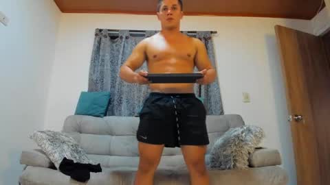 Snapshot of julian_wallace chatting on January 17, 10:05 pm julian_wallace online show from January 17, 10:05 pm