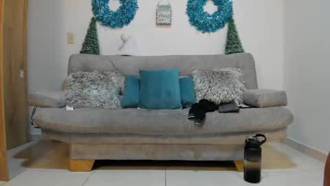Snapshot of julian_wallace chatting on January 4, 10:55 pm julian_wallace online show from January 4, 10:55 pm