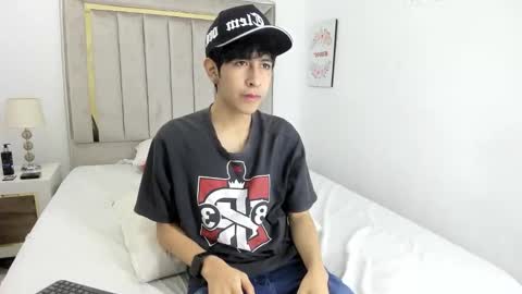 Julian online show from January 6, 7:29 pm