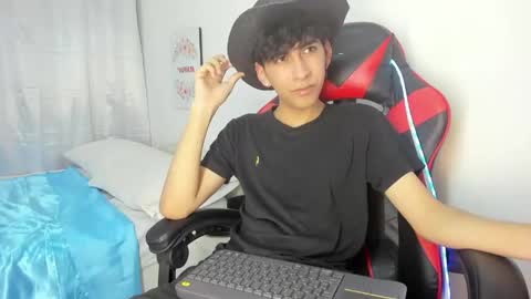 Julian online show from April 28, 7:07 pm