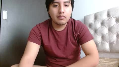 Julian online show from May 17, 9:00 pm