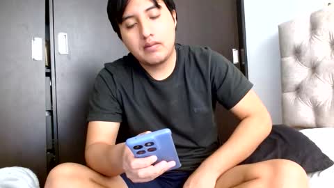Julian online show from May 11, 5:32 pm