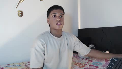 Juliann online show from November 4, 3:13 pm