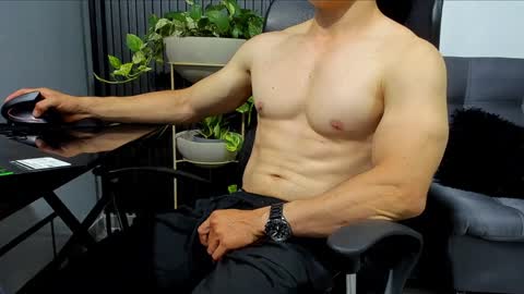 Snapshot of juliansexxx16 chatting on December 9, 11:09 pm Julian online show from December 9, 11:09 pm