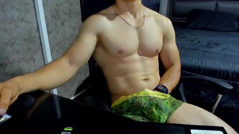 Snapshot of juliansexxx16 chatting on October 29, 10:07 am Julian online show from October 29, 10:07 am