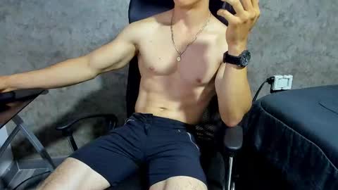 Snapshot of juliansexxx16 chatting on September 21, 12:05 pm Julian online show from September 21, 12:05 pm