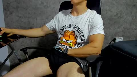 Snapshot of juliansexxx16 chatting on November 1, 10:30 am Julian online show from November 1, 10:30 am