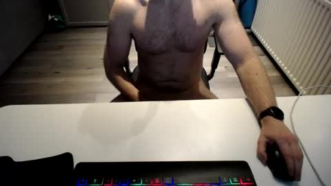 julienneedyou online show from June 12, 5:17 am