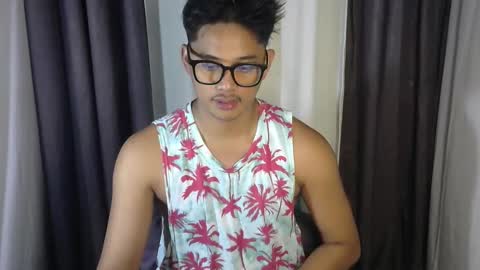 Snapshot of julz_alwayshorny chatting on October 18, 3:39 pm call me julz online show from October 18, 3:39 pm
