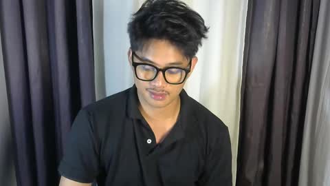 Snapshot of julz_alwayshorny chatting on October 8, 6:12 pm call me julz online show from October 8, 6:12 pm