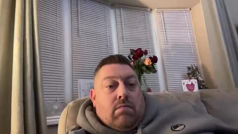 Snapshot of junky345 chatting on December 27, 10:37 pm Junky online show from December 27, 10:37 pm