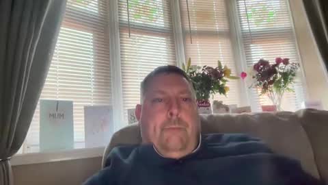 Snapshot of junky345 chatting on February 6, 9:43 am Junky online show from February 6, 9:43 am