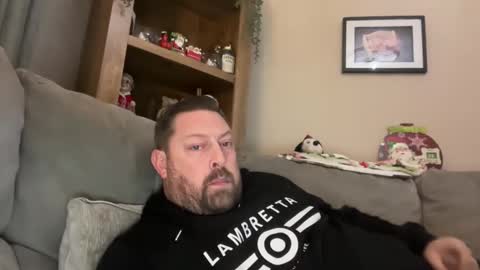 Snapshot of junky345 chatting on December 9, 5:02 pm Junky online show from December 9, 5:02 pm