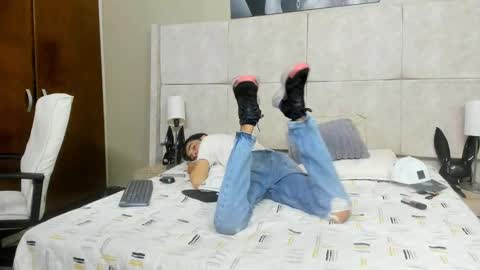 Jupiter online show from November 13, 8:02 pm