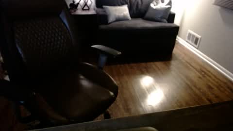 JustVibin online show from November 22, 11:43 am