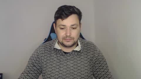 Snapshot of just_a_nice_guy_27 chatting on February 7, 11:23 am Alex online show from February 7, 11:23 am