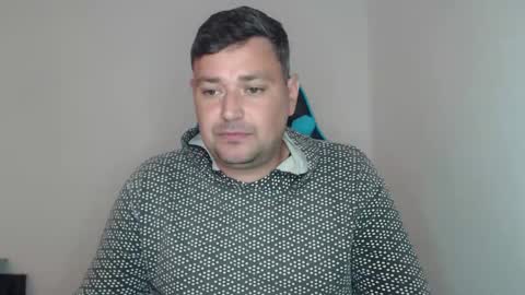 Snapshot of just_a_nice_guy_27 chatting on October 1, 11:25 am Alex online show from October 1, 11:25 am