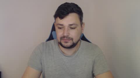 Snapshot of just_a_nice_guy_27 chatting on January 24, 11:15 am Alex online show from January 24, 11:15 am