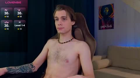 Snapshot of just_sammy chatting on March 12, 9:13 pm Samuel online show from March 12, 9:13 pm