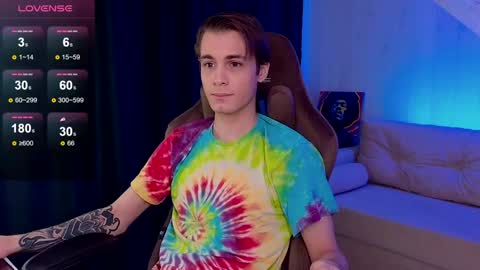 Snapshot of just_sammy chatting on January 20, 6:32 pm Samuel online show from January 20, 6:32 pm